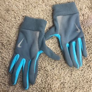 Women’s Nike Gloves